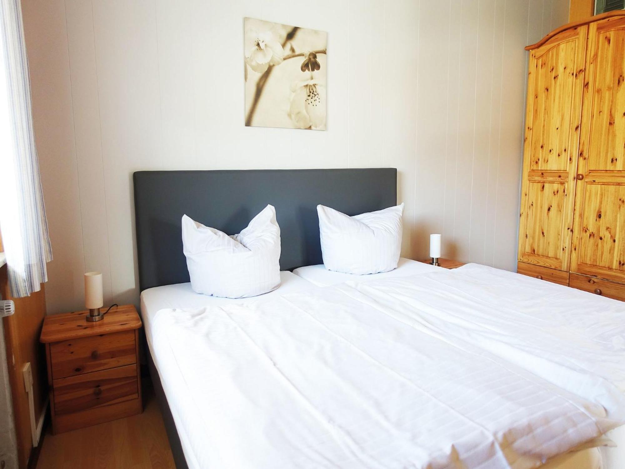 Holiday home In With Forest View Bollendorf